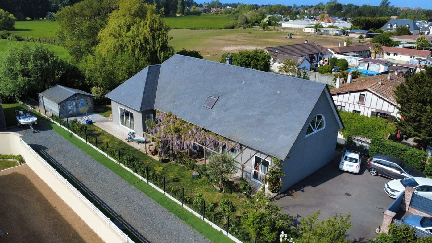 Villa d’exception à Cabourg – piscine intérieure chauffée — photo 1 sur 13